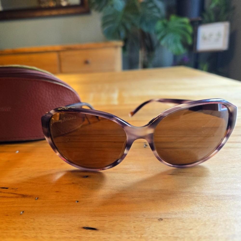 Tommy Bahama Beach Your Heart Out Sunglasses